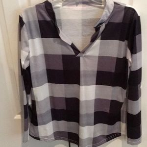 XL black white and gray checked shirt